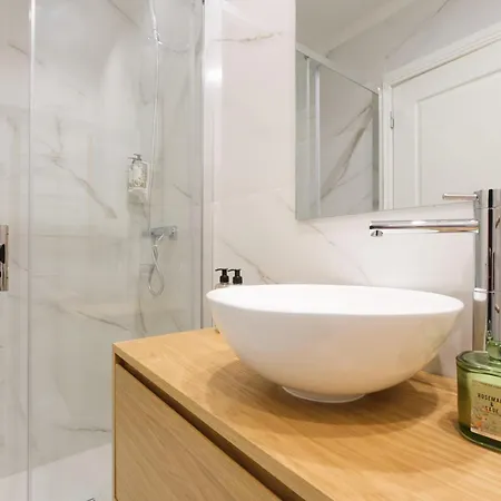 Art Deco 12 Luxury 2br Downtown Metro Ac Apartment Porto