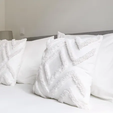 아파트 Art Deco 12 Luxury 2br Downtown Metro Ac 포르투