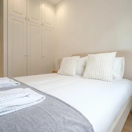 Art Deco 12 Luxury 2br Downtown Metro Ac