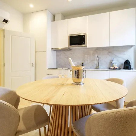 Art Deco 12 Luxury 2br Downtown Metro Ac