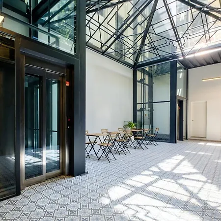 Art Deco 12 Luxury 2br Downtown Metro Ac Oporto