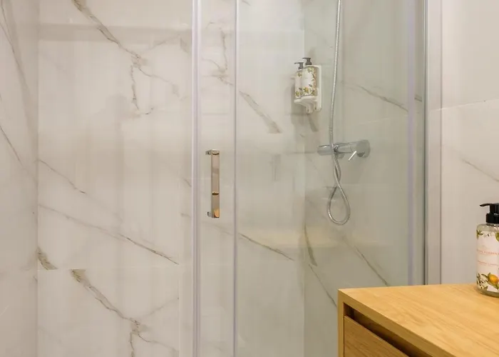 Daire Art Deco 12 Luxury 2br Downtown Metro Ac Porto