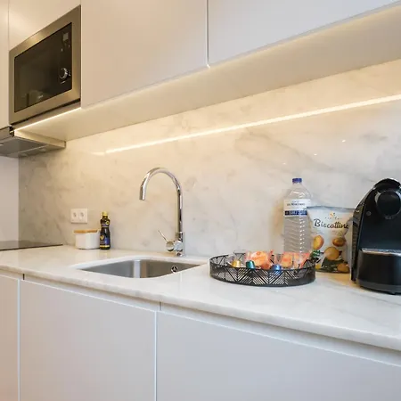 Art Deco 12 Luxury 2br Downtown Metro Ac Apartment Porto