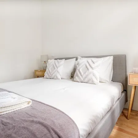 Art Deco 12 Luxury 2br Downtown Metro Ac *